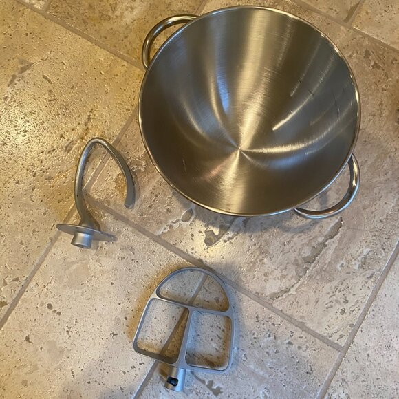 Hamilton Beach Stand Mixer - Picture 3 of 4